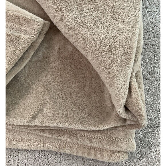 Berkshire Tan  Plus Plush Polyester Blanket. A Touch Different. 90” X 89”... - Picture 5 of 12